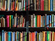 «Generation П», «Кысь» и «Асан»: эксперты назвали 100 главных книг постсоветского времени