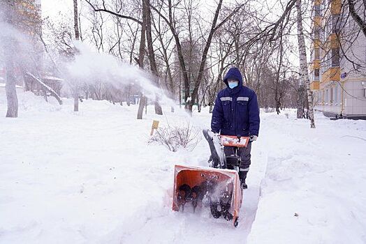 В зимний период для уборки города задействуют 200 единиц техники