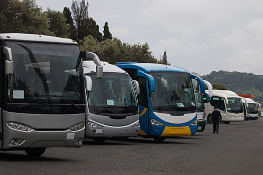 «Такого раньше не было»: до 100 автобусов из РФ въезжают в Абхазию каждый день