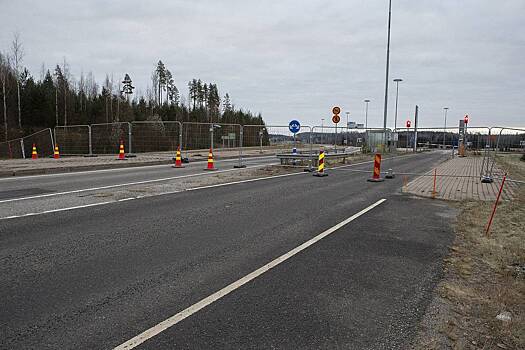 Финские военные подключились к возведению барьера на границе с Россией