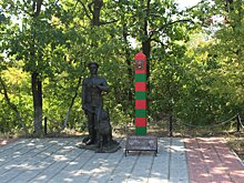 «Собака с коленями». Памятник пограничнику в Парке Победы в Саратове стал объектом насмешек