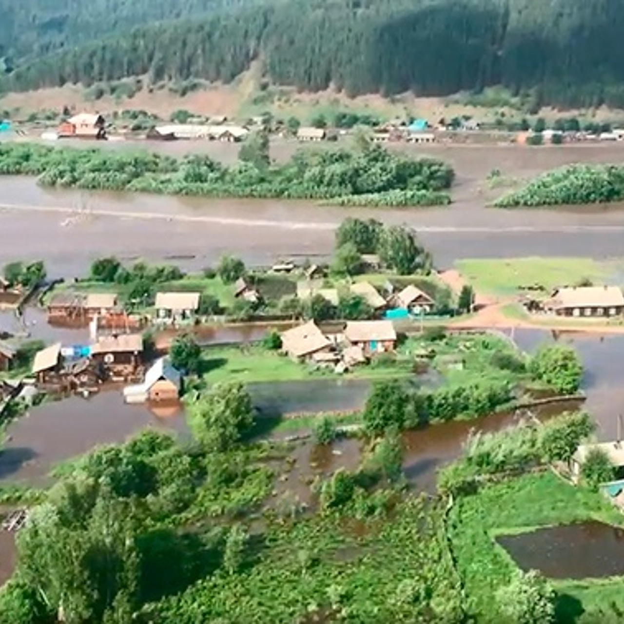 Целые поселки оказались под водой в Иркутской области: видео с вертолета -  Рамблер/новости