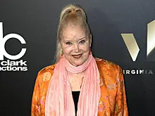 Умерла звезда «Брюса Всемогущего» Сэлли Керкленд