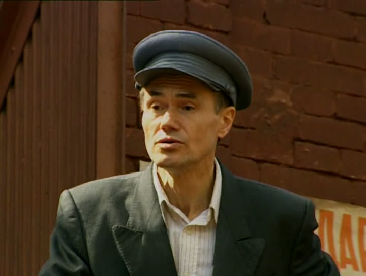 Baza: Мошенники в третий раз обманули актера Оборотова на деньги