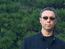 Пелевин: вдали от родины всегда любишь ее сильнее