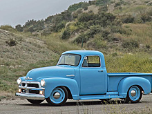 Классическому пикапу Chevrolet дали вторую жизнь и мощный V8