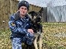 Кинолог ИК-12 ГУФСИН России по Нижегородской области со своей служебной собакой нашел пропавшего подростка