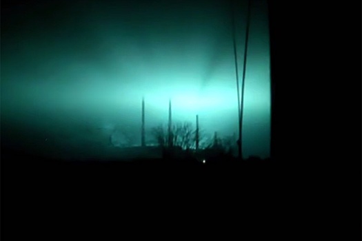 Харьков после "северного сияния" погрузился во тьму, это сняли на видео