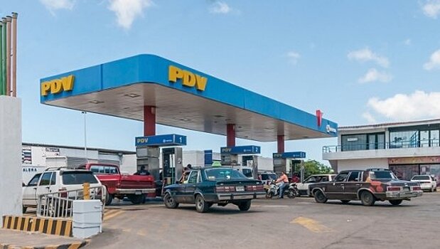 Россия соотносит прибыли и риски в оценках планов на нефтяную отрасль Венесуэлы