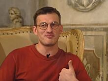 Петр Рыков связал нежелание заводить семью с опытом работы моделью