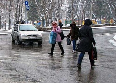 В Семенове женщину с внуком сбил автомобиль