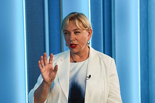 Телеведущая Арина Шарапова обратилась в полицию из-за поддельной косметики