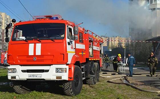 В центре Челябинска сгорел автомобиль