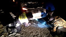 В Тюменской области сотрудники ГИБДД оказали помощь водителю в устранении поломки транспорта