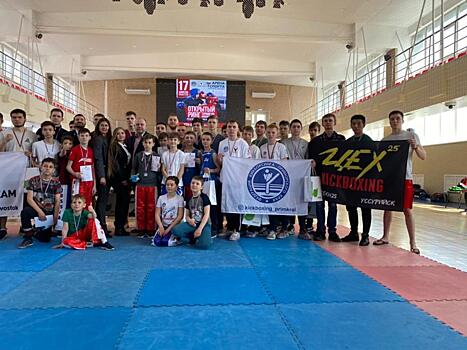 Приморские спортсмены приняли участие в турнире по кикбоксингу среди новичков