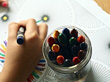 Что такое лето: воспитанники КХЦ «Крылатское» подготовили выставку к теплому сезону