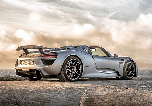 Porsche отремонтирует треть всех супераров 918 Spyder