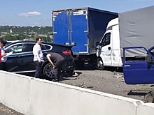 Жертвами ДТП с участием 8 автомобилей возле Ессентуков стали два человека