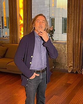 Никас Сафронов рассказал, почему предпочитает творить по ночам: «Я не Леонардо»