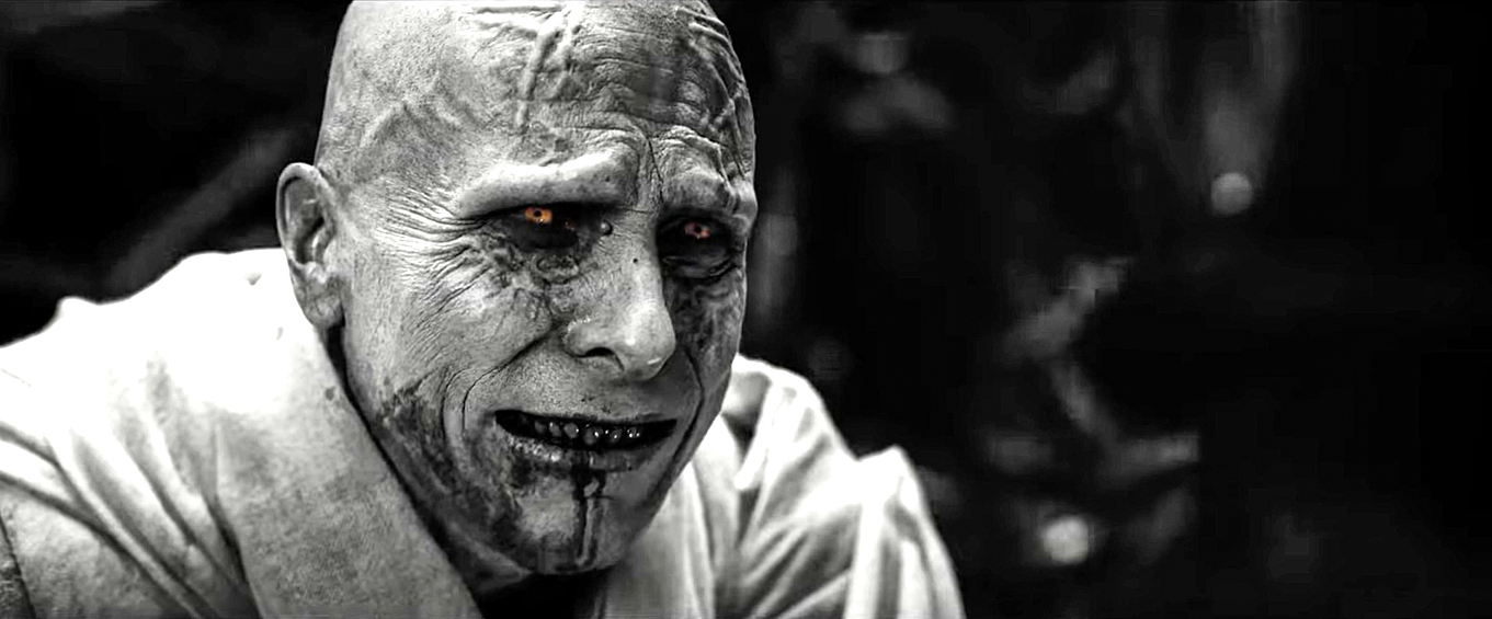 Кристиан Бейл в роли Горра Убийцы богов в фильме «Тор: Любовь и гром», 2022 год