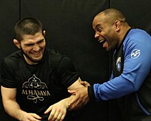 Выяснилось, какую сумму предлагали Хабибу за возвращение в UFC