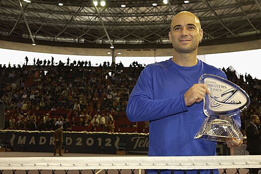 Андре Агасси без боя взял титул на Мастерсе в Мадриде в 2002-м из-за внезапного снятия Иржи Новака перед финалом