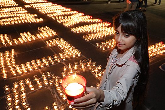 Опубликованы фото зажжения «Огненной картины войны» в нижегородском парке Победы