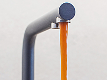 Ржавая вода из крана: причины, риск для здоровья, план действий