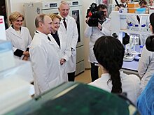 Путин: зарплата врачей должна увеличиваться