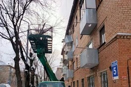 В Оренбурге в одном из жилых домов обрушился балкон