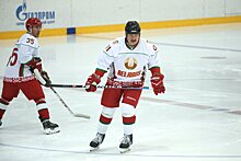 Команда Лукашенко вновь стала лидером хоккейного турнира