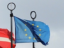 ЕК раскрыла планы выделить Украине репарационный кредит до конца 2025 года