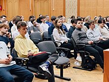 Профориентационный урок прошел в школе №1998
