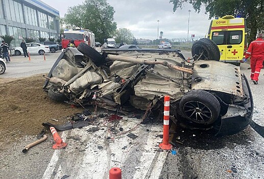 Водитель Lada погиб в лобовом столкновении с автобусом в Сочи