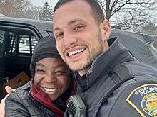 Полицейский помог спящей на могиле мужа женщине обрести дом