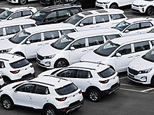 В Подмосковье нашли склады с тысячами новых китайских и корейских автомашин