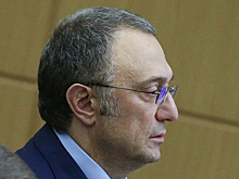 Керимов ведет переговоры о покупке банка "Возрождение"