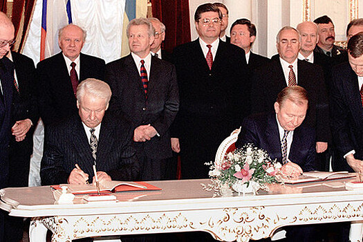 «Тянул на себя»: как Ельцин подружился с Украиной