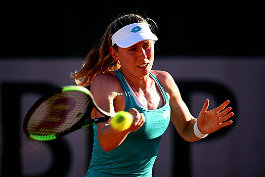 Александрова вышла в четвертьфинал турнира в Истбурне, где сыграет с Плишковой