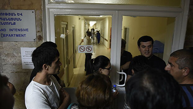 Больницы Армении прекращают прием плановых пациентов