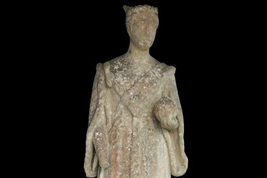 Пропавшая скульптура королевы Виктории найдена через сто лет