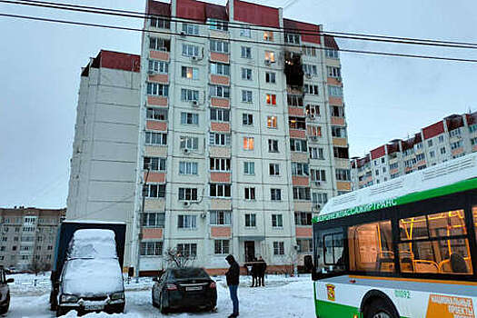 Жительница Воронежа рассказала, как из поврежденного дроном дома выводили семьи