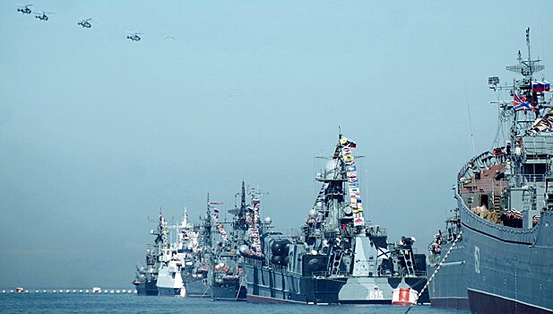 Корабли Черноморского флота провели учебный бой в Средиземном море
