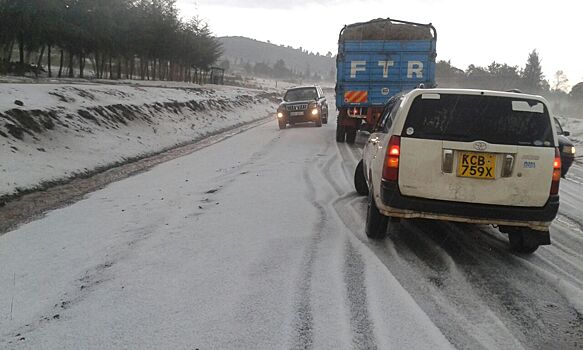 «В Ньери теперь зима»: снег выпал в Кении
