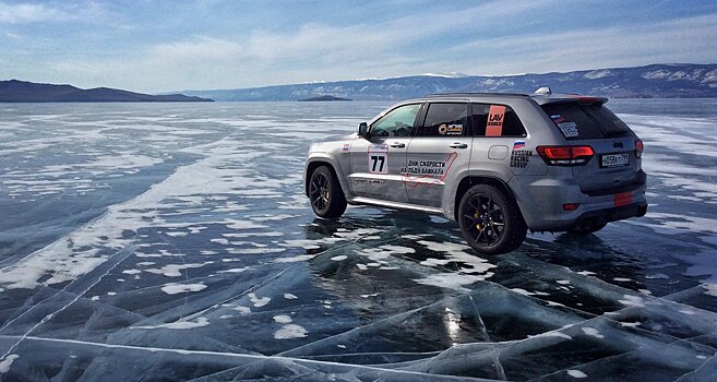Jeep Grand Cherokee побил рекорд скорости на льду