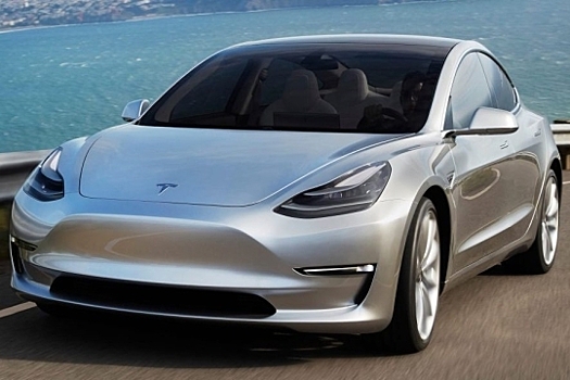 Когда в Россию приедут Tesla Model 3