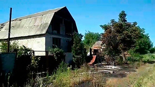 Последствия жестокого обстрела пригорода Горловки попали на видео