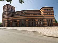 В родном городе Зеленского синагогу подожгли коктейлем Молотова