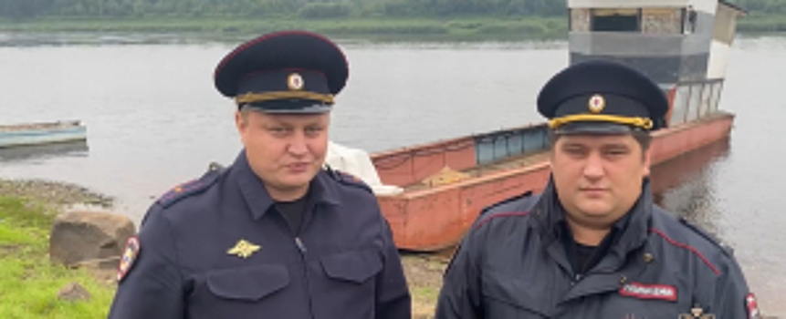 Владимир Колокольцев наградил полицейских из Иркутской области, которые спасли тонущего в реке Нижняя Тунгуска мужчину
