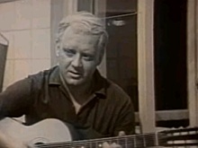 Авторские песни о революции прозвучали в досуговом клубе Якиманки